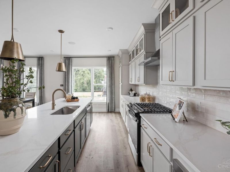 3006 Woodburn Avenue, Cincinnati, OH 45206 Photo 4