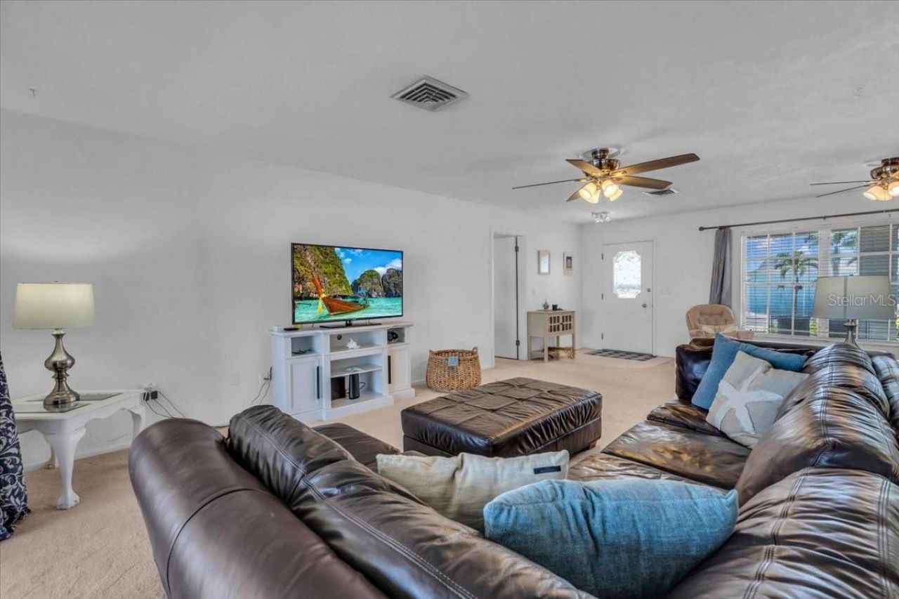 3816 Royal Palm Drive, Bradenton, FL 34210 Photo