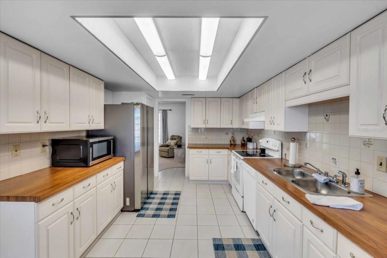 3816 Royal Palm Drive, Bradenton, FL 34210 Photo