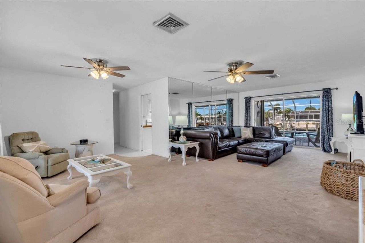 3816 Royal Palm Drive, Bradenton, FL 34210 Photo