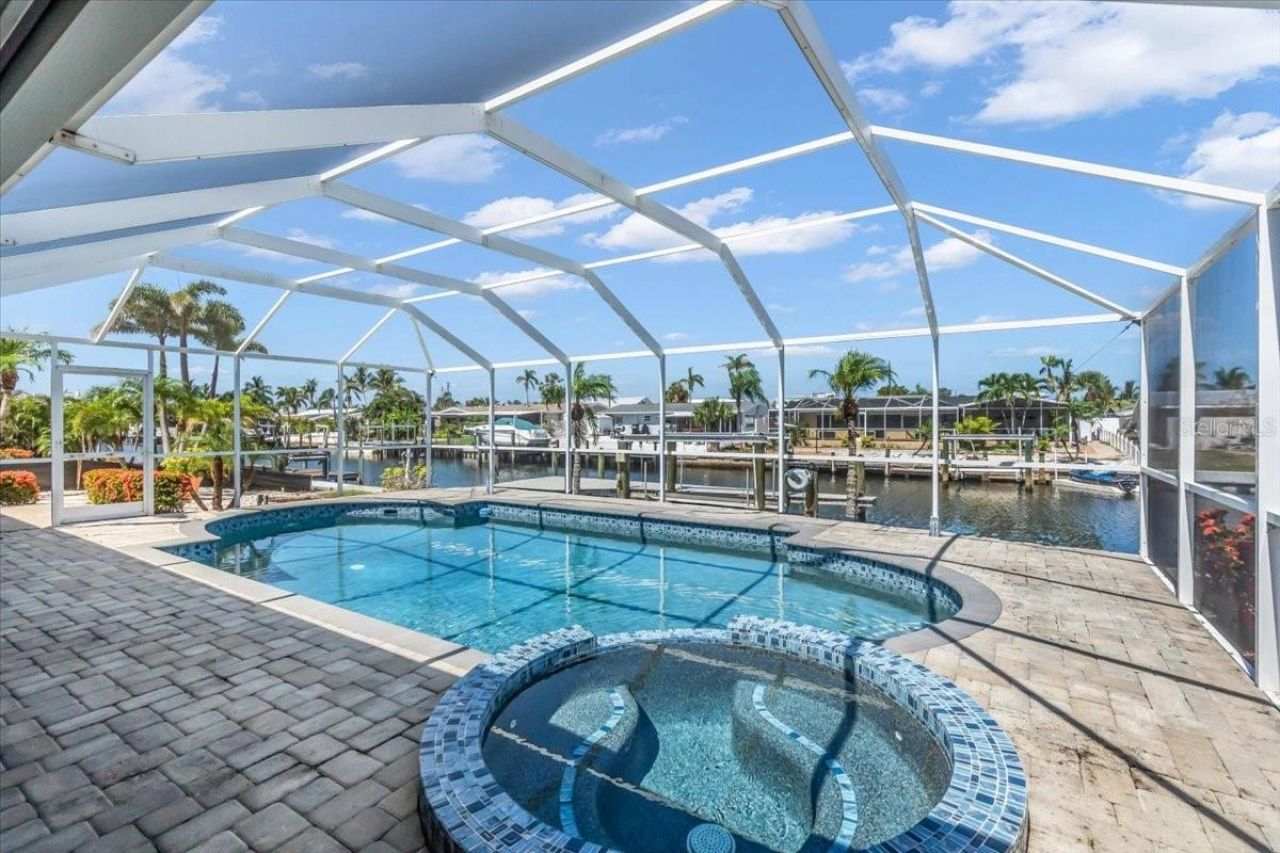 3816 Royal Palm Drive, Bradenton, FL 34210 Photo