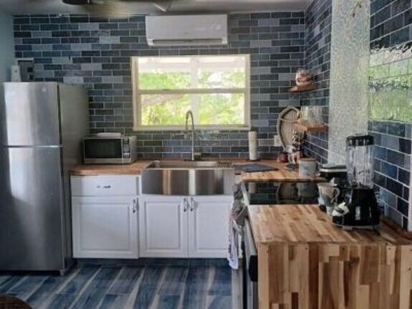 100 Palmetto Avenue, Tavernier, FL 33070