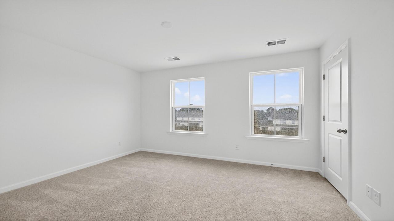 4633 Forest Hills Drive Photo 14