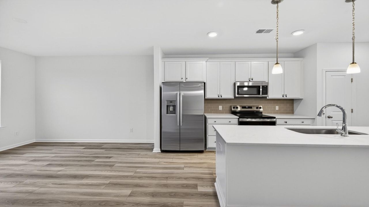 4633 Forest Hills Drive Photo 5