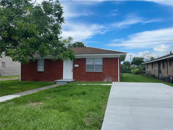 112 E Street, Belle Chasse, LA 70037