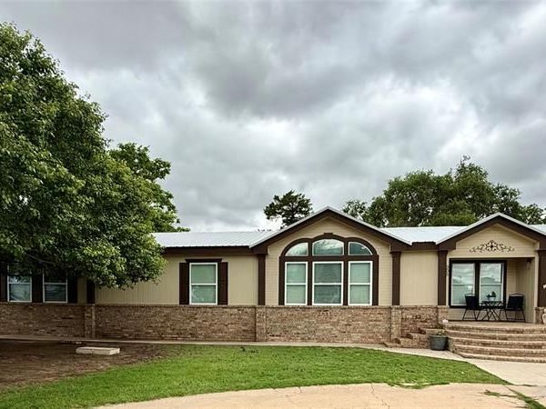 305 N GREER Avenue, Duke, OK 73532