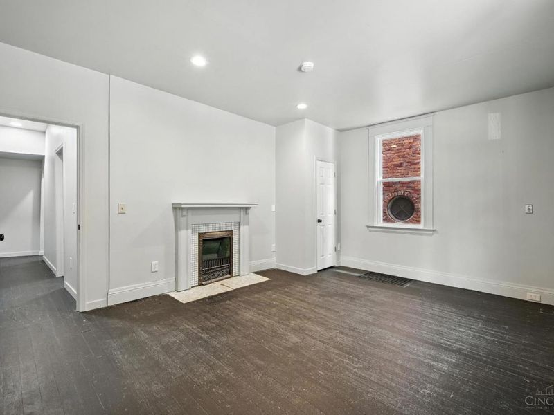 404 Warner Street, Cincinnati, OH 45219 Photo 3