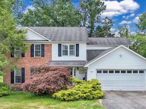 400 Blackbird Way, Lewisburg, WV 24901