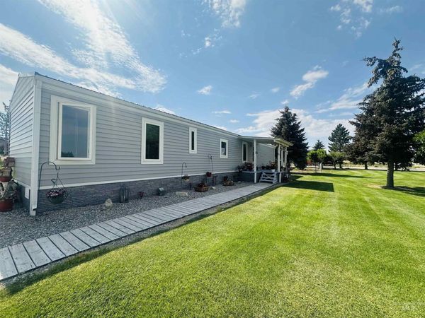 550 S Worthington St, Oakley, ID 83346