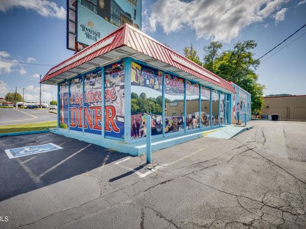 2520 West State Street, Bristol, TN 37620