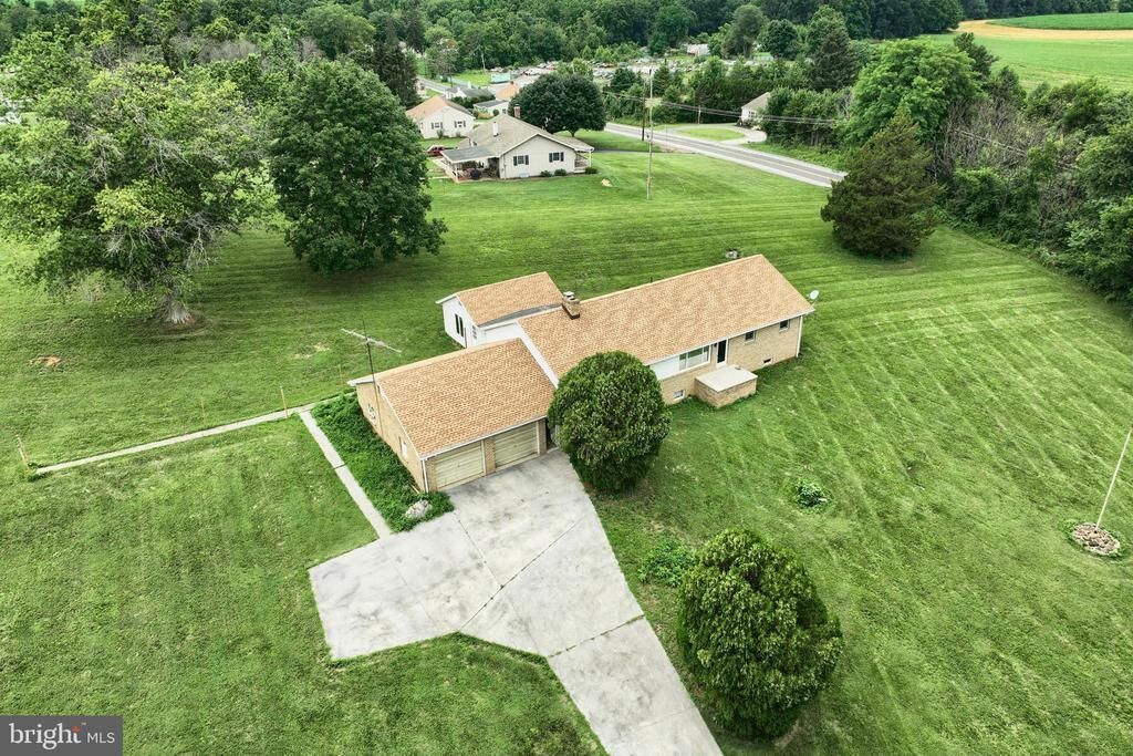 2779 CENTENNIAL ROAD, HANOVER, PA 17331