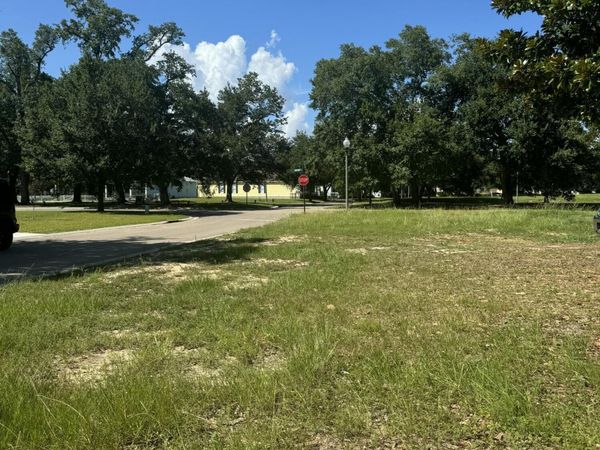 513 Thomas Shields Boulevard, Bay Saint Louis, MS 39520