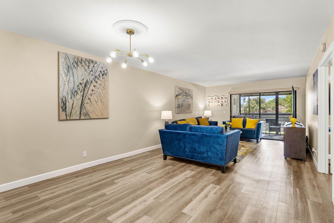 10110 Cedar Point Boulevard, Unit 203, Boynton Beach, FL 33437 Photo