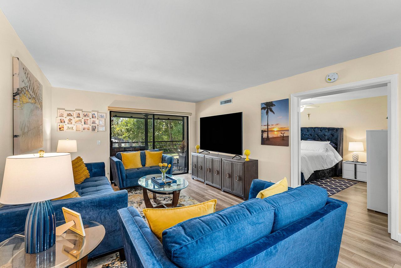 10110 Cedar Point Boulevard, Unit 203, Boynton Beach, FL 33437 Photo