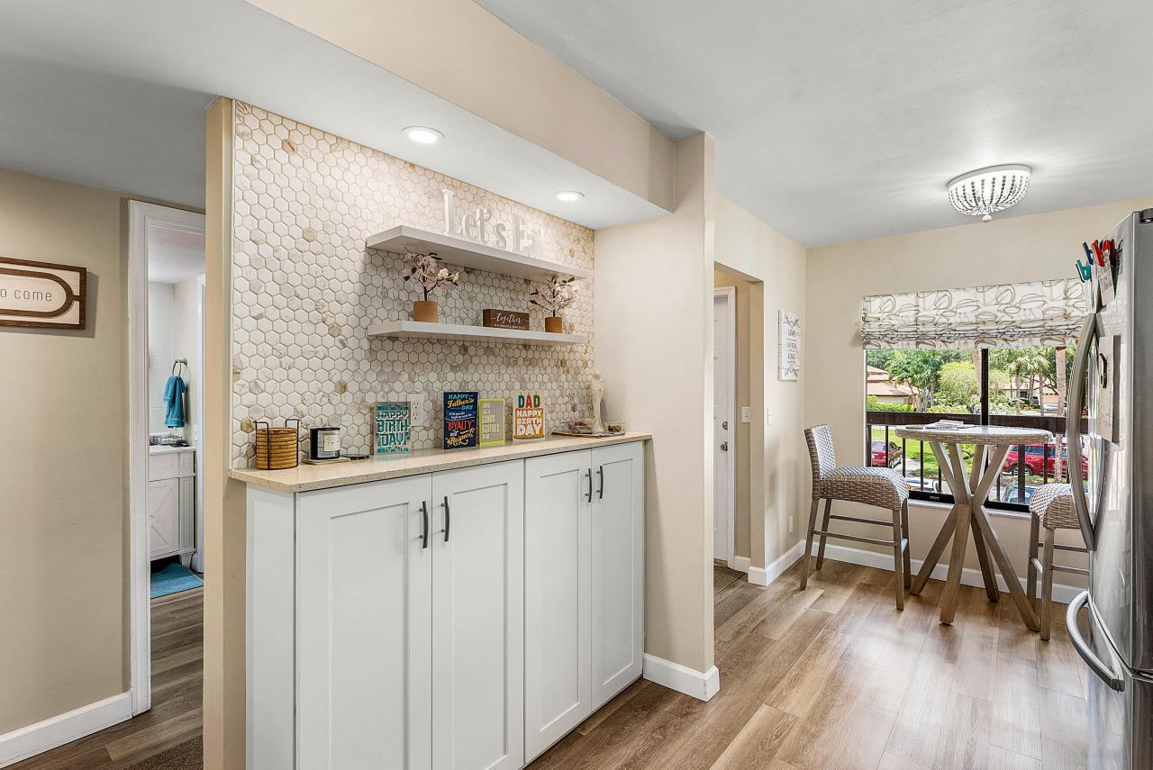 10110 Cedar Point Boulevard, Unit 203, Boynton Beach, FL 33437 Photo