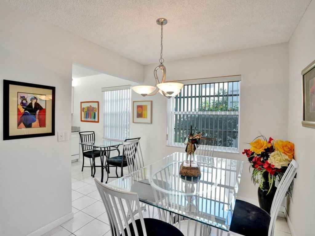 298 Burgundy G, Delray Beach, FL 33484 Photo