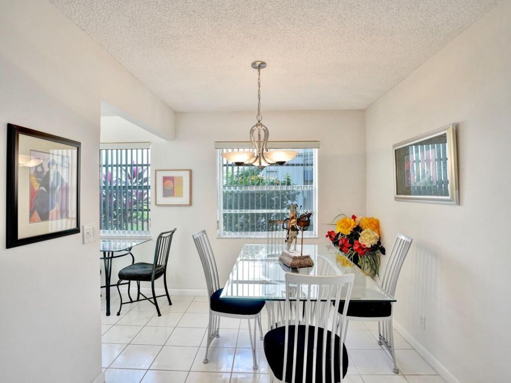 298 Burgundy G, Delray Beach, FL 33484 Photo