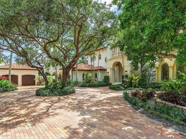 2002 NW 4th Avenue, Delray Beach, FL 33444