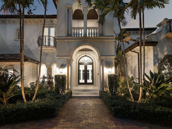 2002 NW 4th Avenue, Delray Beach, FL 33444
