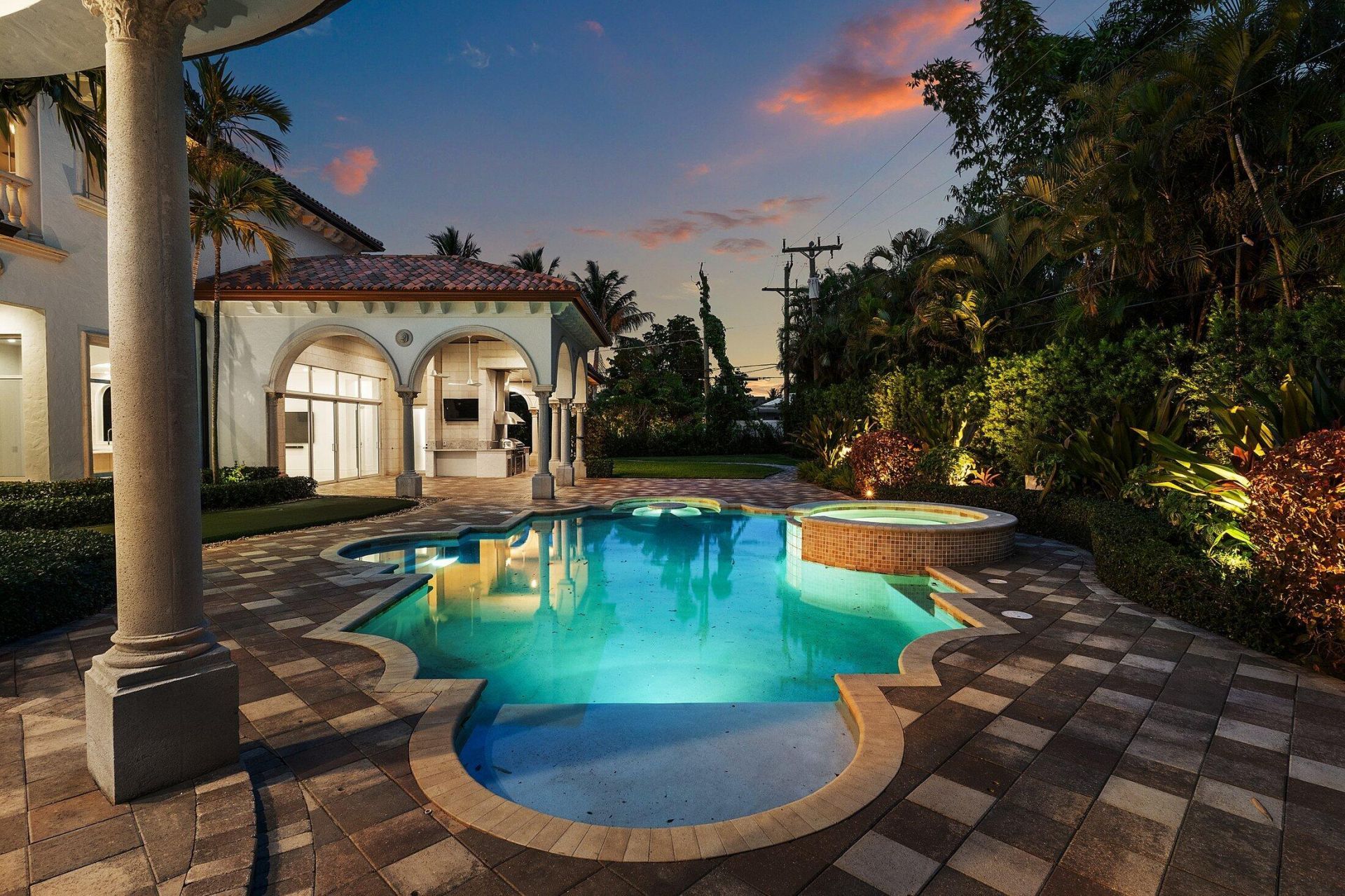 2002 NW 4th Avenue, Delray Beach, FL 33444 Photo