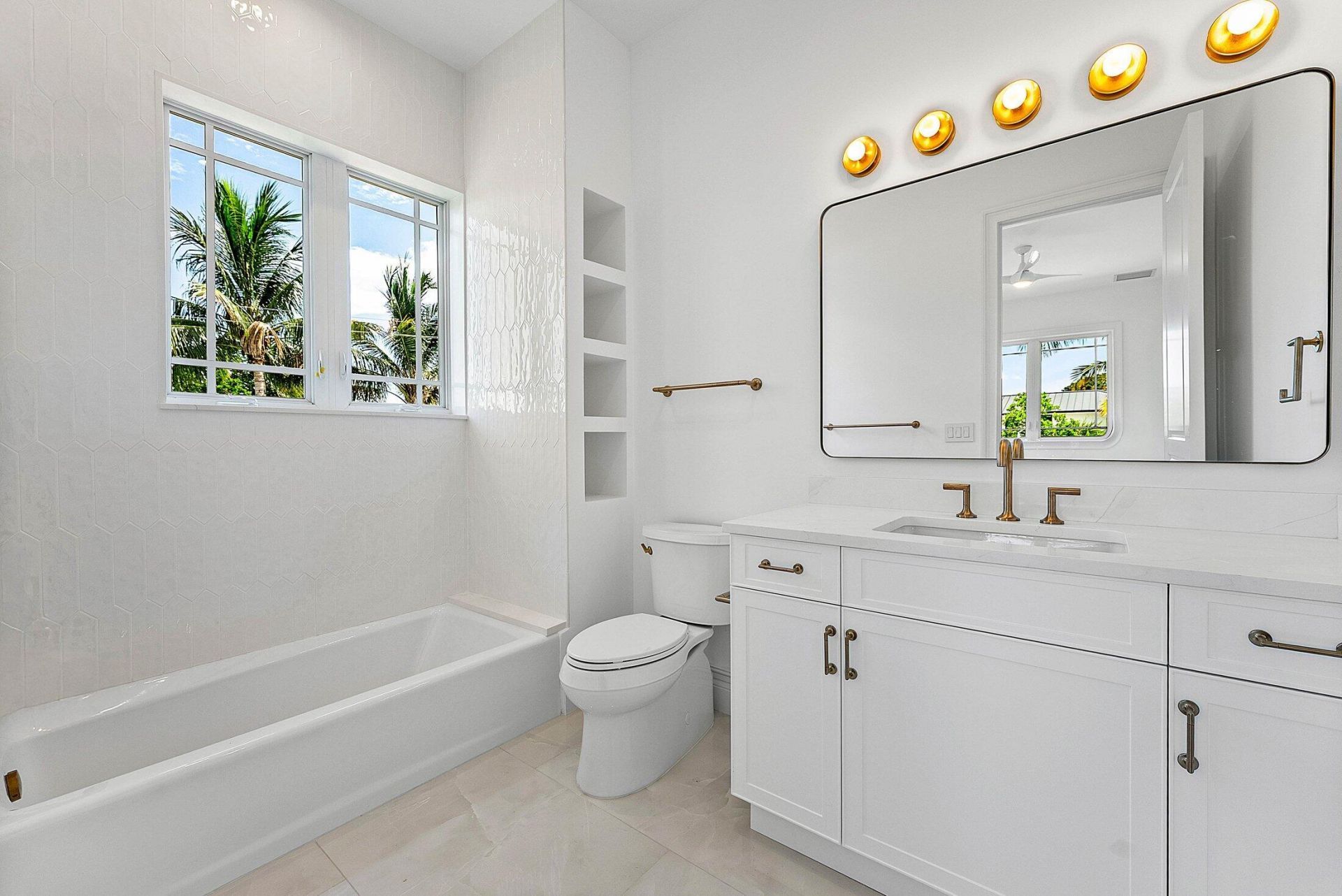 2002 NW 4th Avenue, Delray Beach, FL 33444 Photo