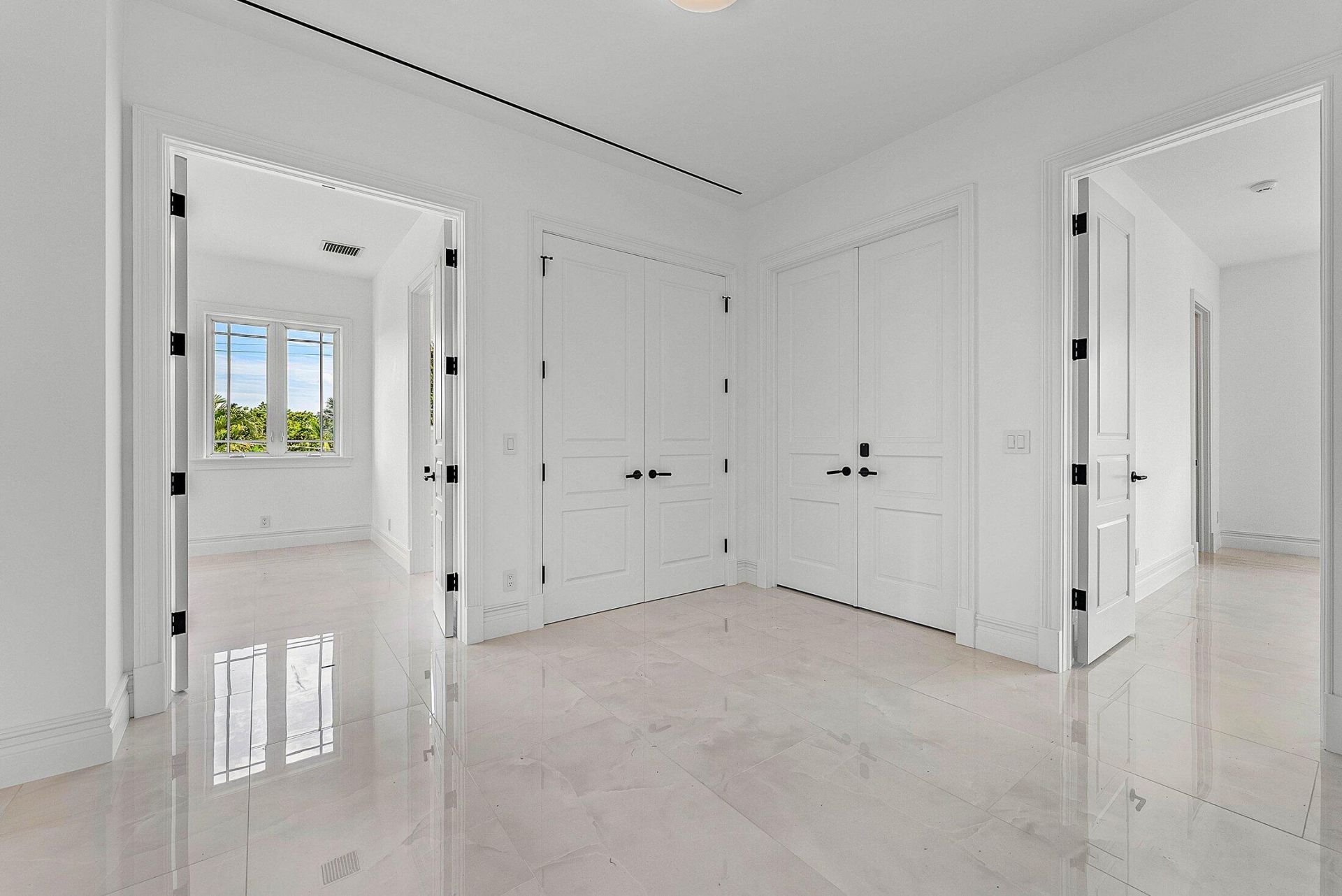 2002 NW 4th Avenue, Delray Beach, FL 33444 Photo