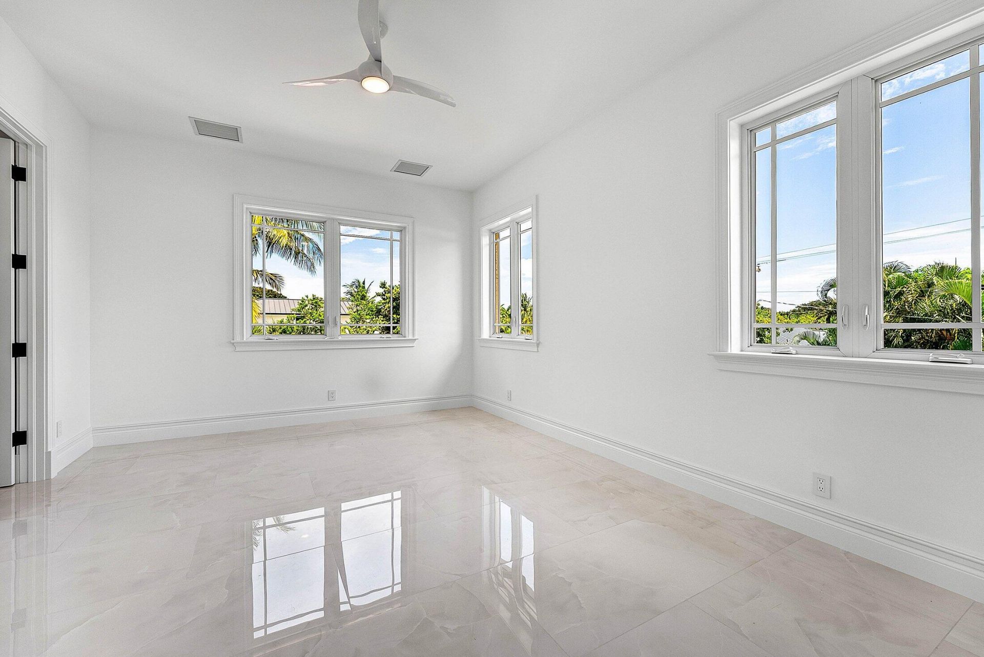 2002 NW 4th Avenue, Delray Beach, FL 33444 Photo