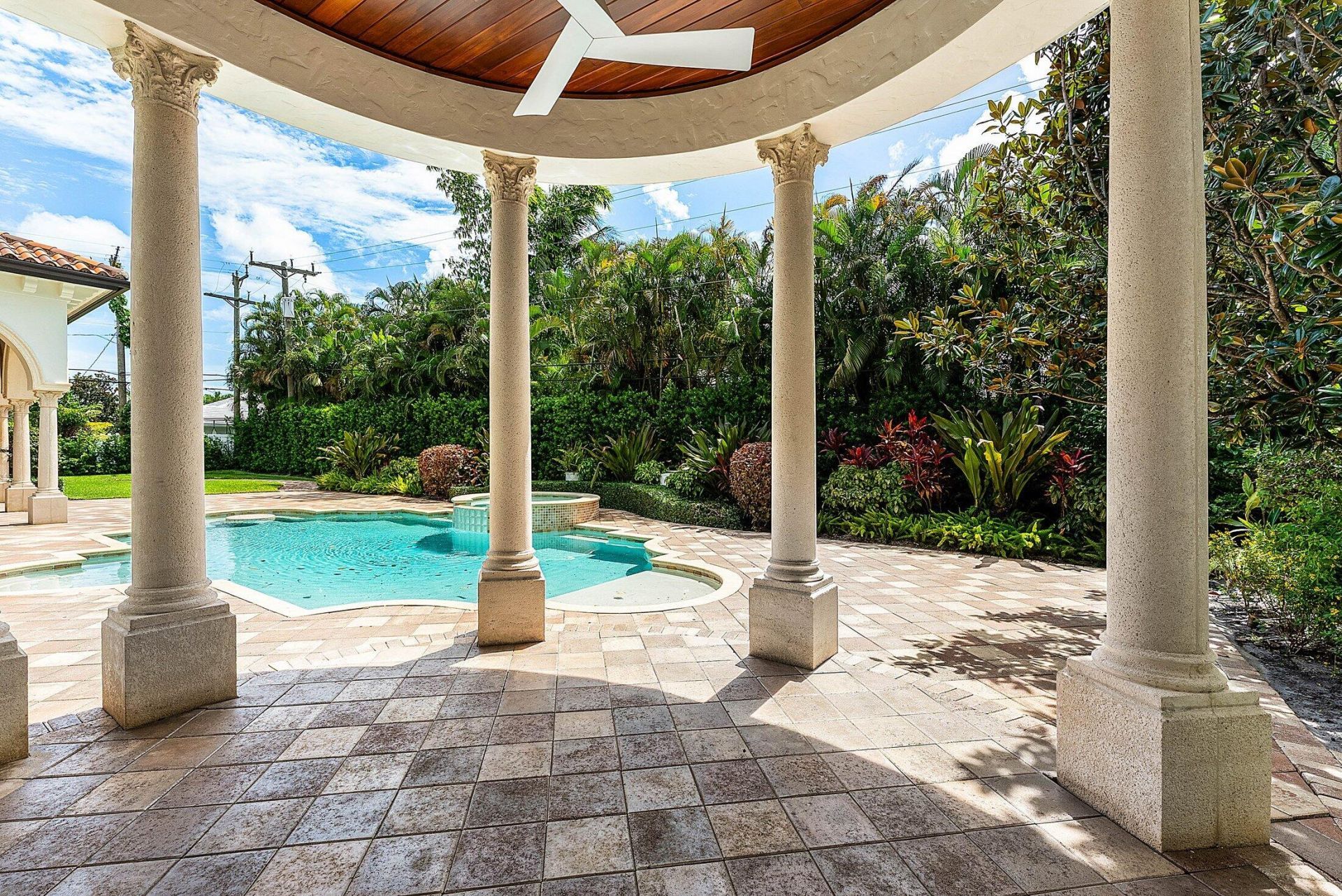 2002 NW 4th Avenue, Delray Beach, FL 33444 Photo
