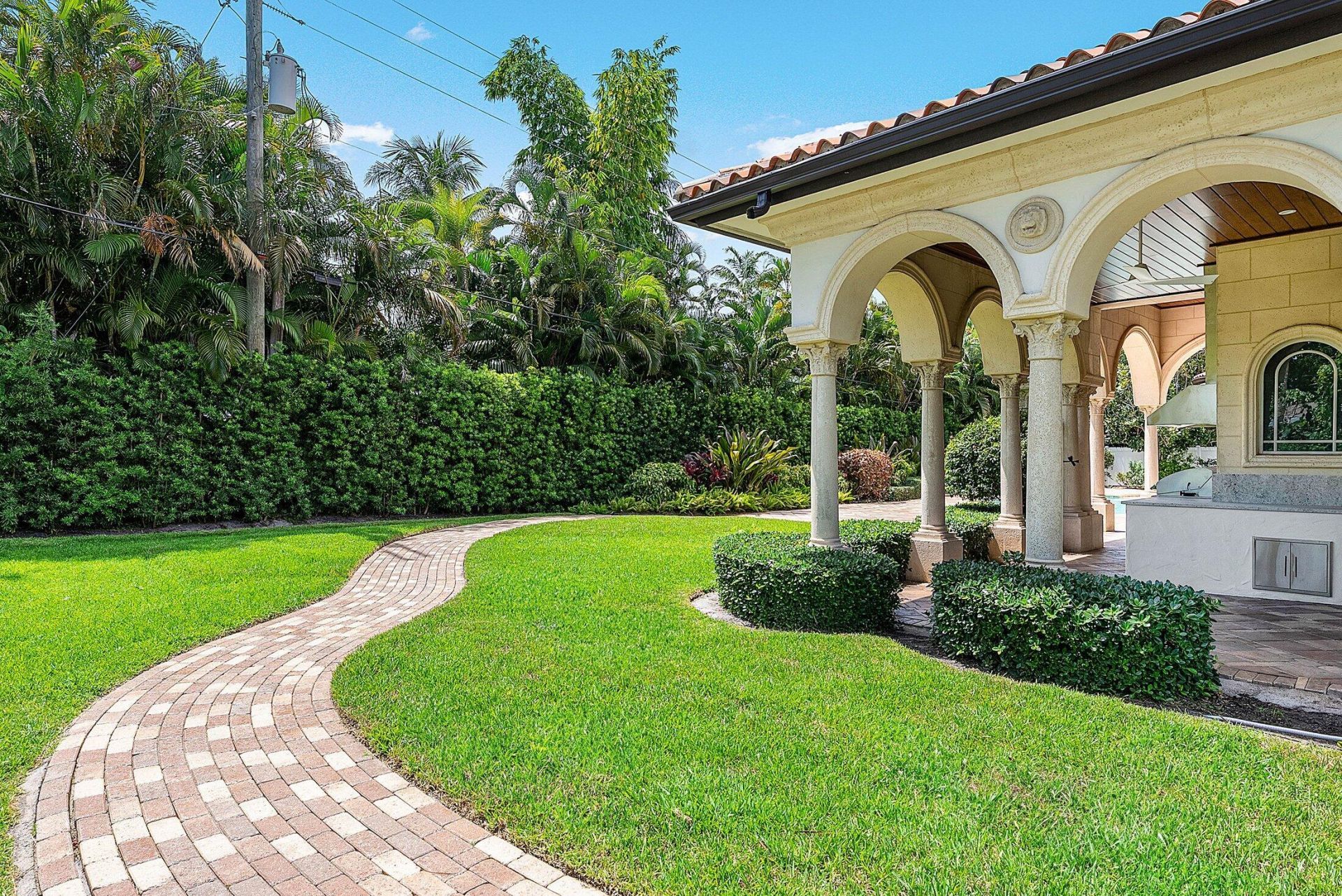 2002 NW 4th Avenue, Delray Beach, FL 33444 Photo