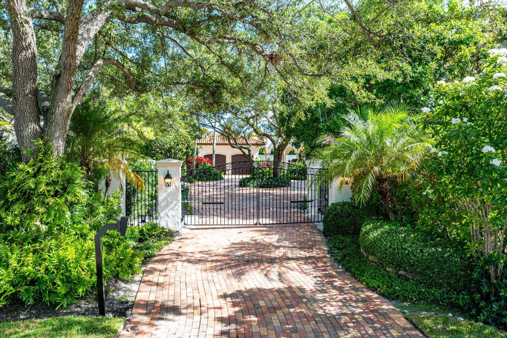 2002 NW 4th Avenue, Delray Beach, FL 33444 Photo