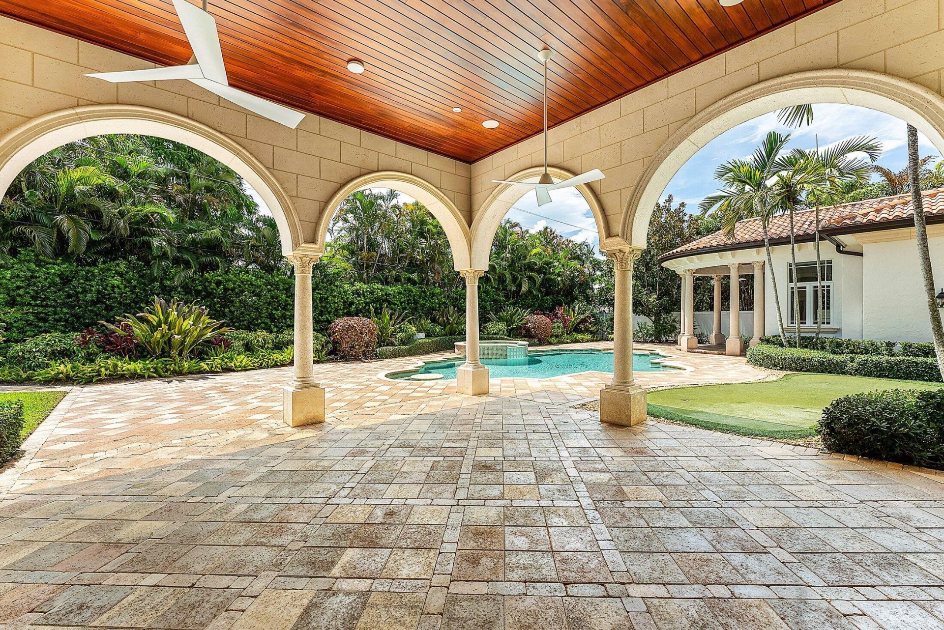 2002 NW 4th Avenue, Delray Beach, FL 33444 Photo