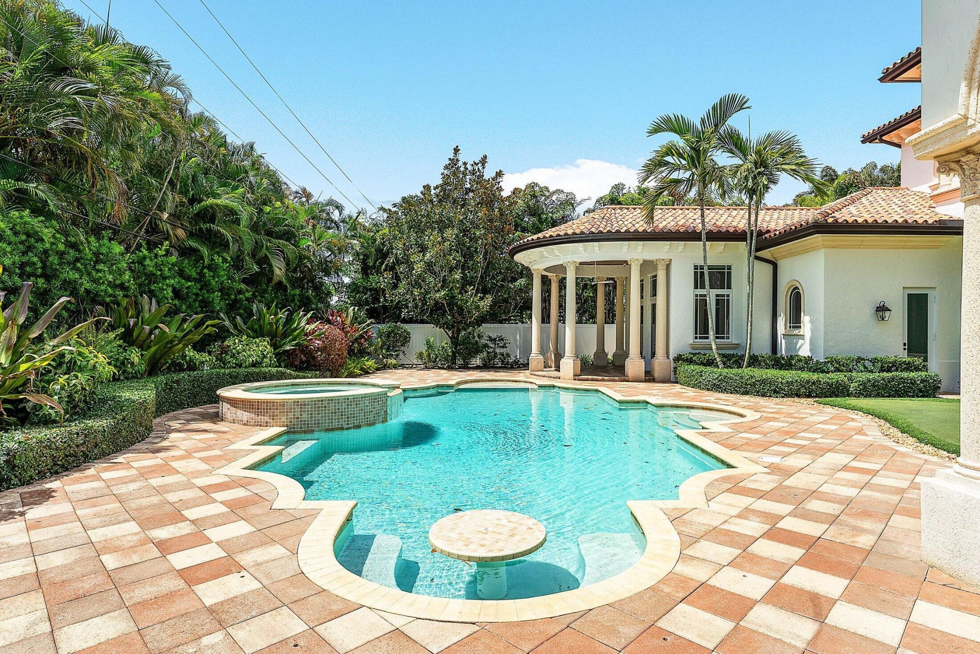 2002 NW 4th Avenue, Delray Beach, FL 33444 Photo