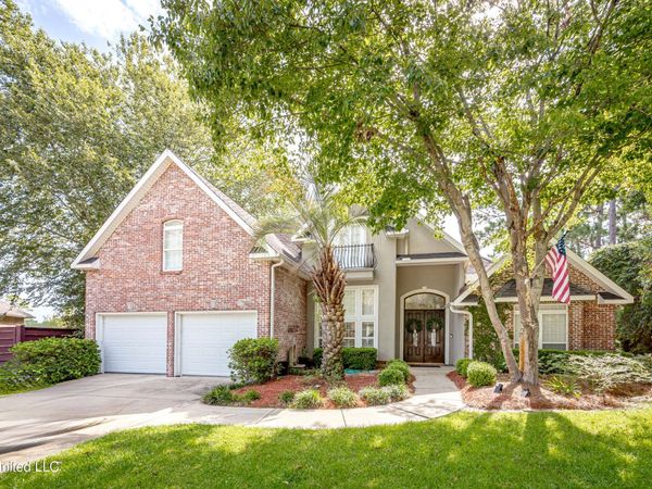 3709 Point Clear Drive, Ocean Springs, MS 39564
