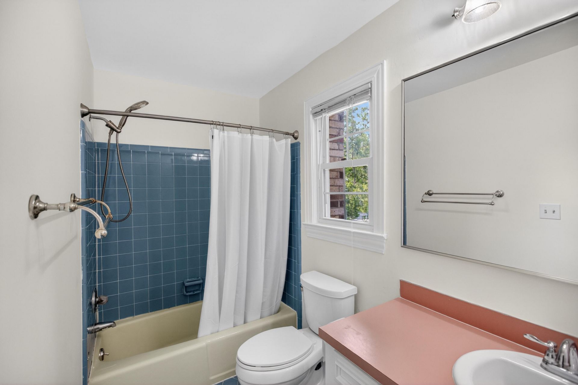 1 Blackwatch Court Photo 26