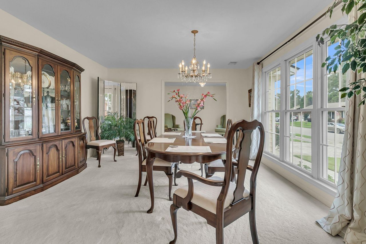 1647 Sulgrave Road Photo 24