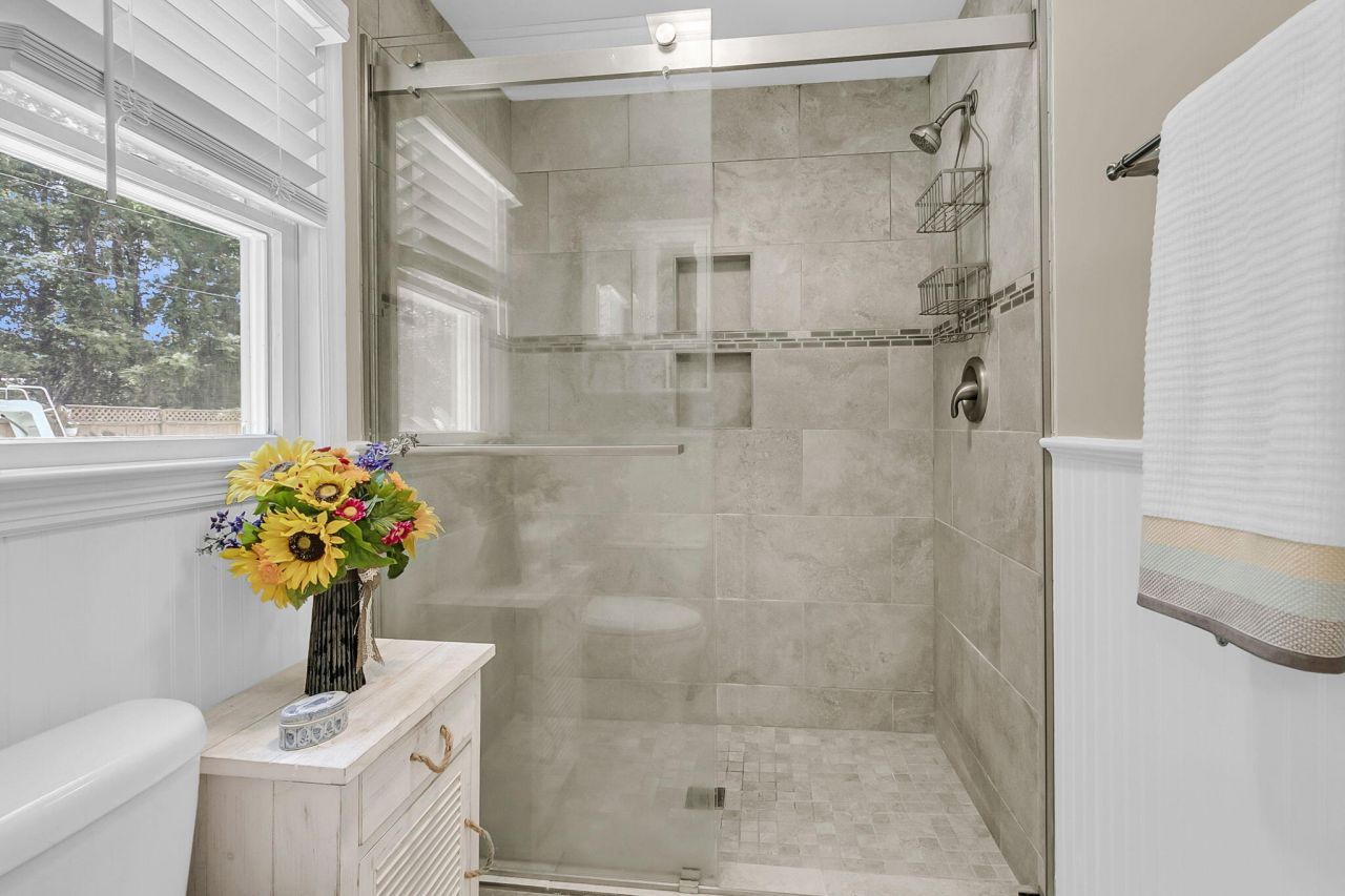 1647 Sulgrave Road Photo 29