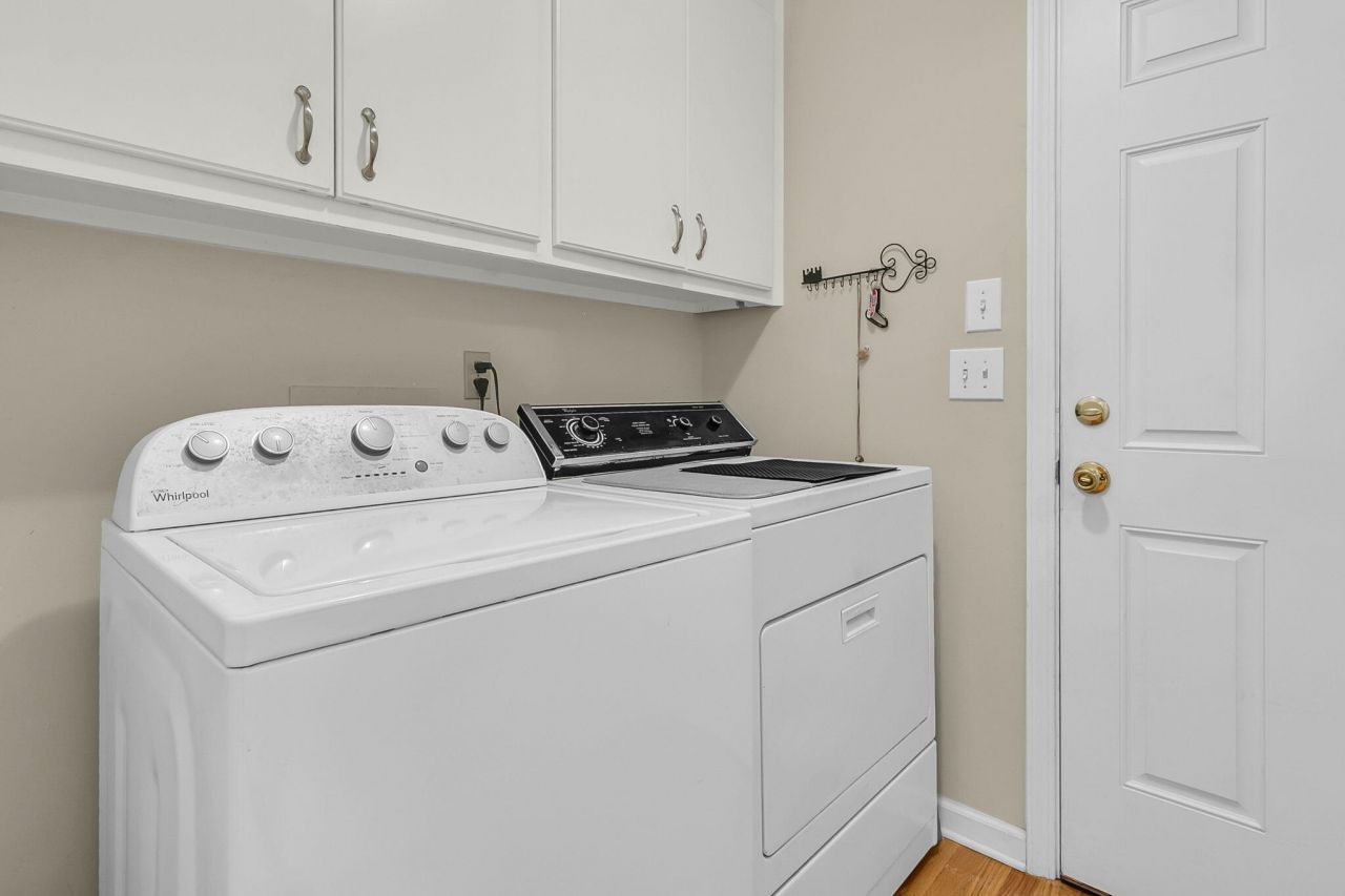 1647 Sulgrave Road Photo 37