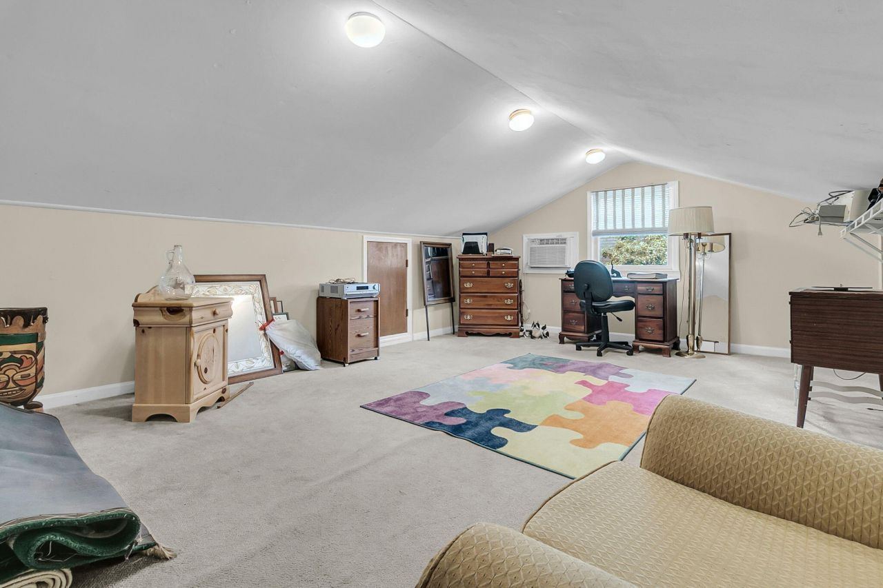 1647 Sulgrave Road Photo 39