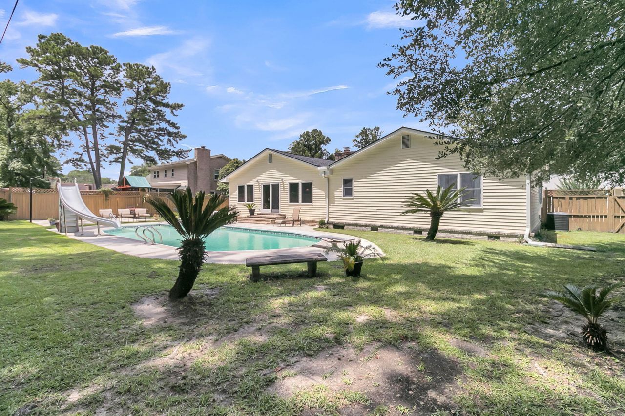 1647 Sulgrave Road Photo 42