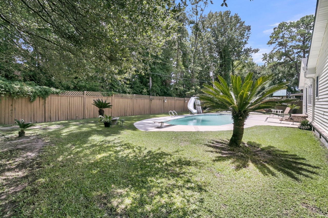 1647 Sulgrave Road Photo 49