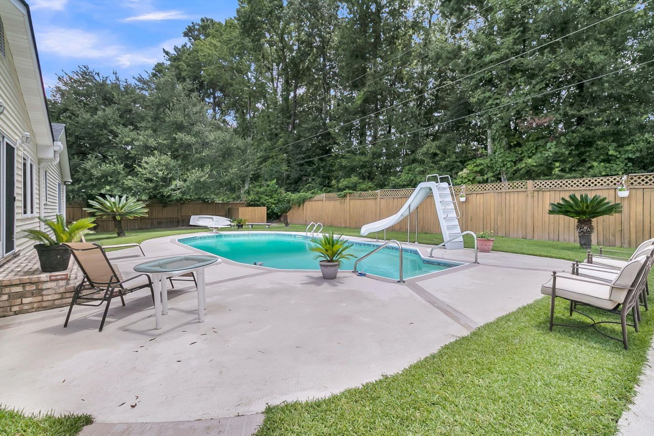 1647 Sulgrave Road Photo 50