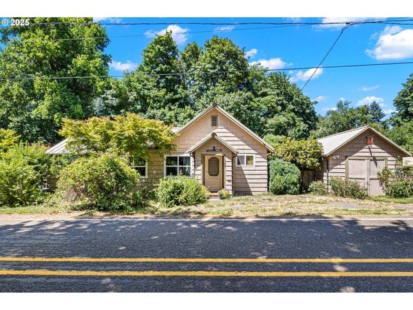 42799 LEABURG DR, Walterville, OR 97489