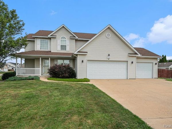 6320 Ruidoso Drive, Saginaw, MI 48603