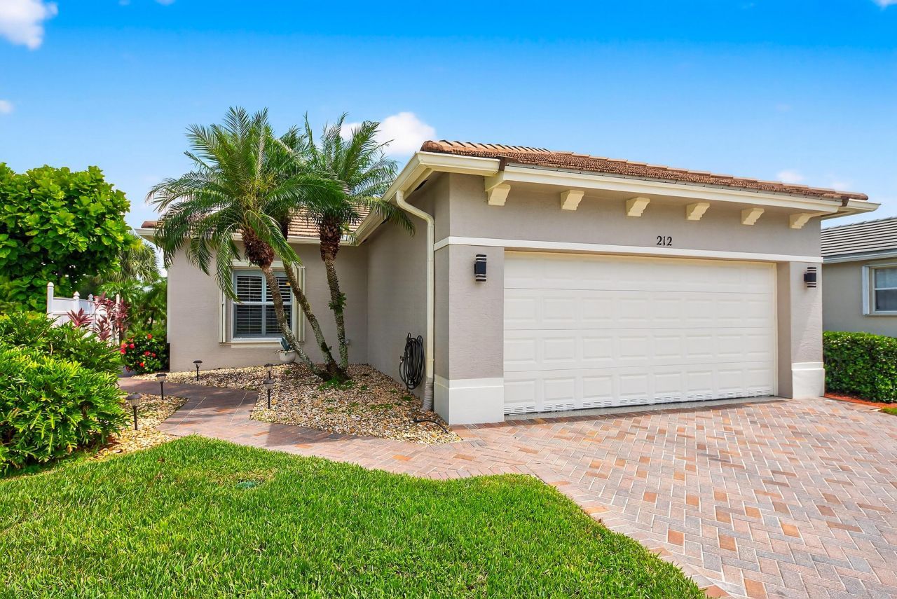 212 SW Coconut Key Way, Port Saint Lucie, FL 34986 Photo