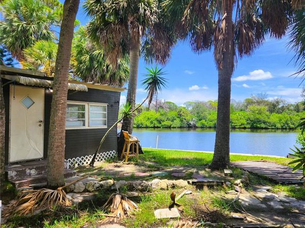 6977 EDGEWATER DRIVE, NEW PORT RICHEY, FL 34652