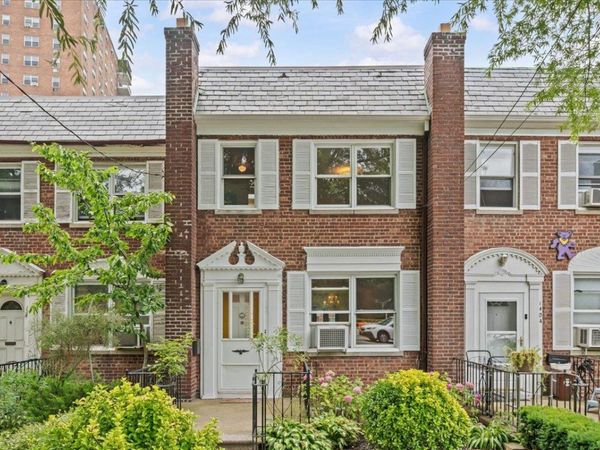 140 VAN CORTLANDT Park S, Bronx, NY 10463