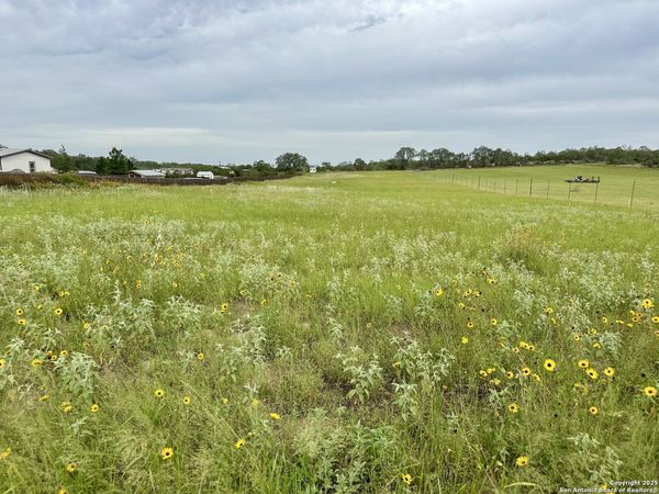 5029 Fm 2504, Poteet, TX 78065