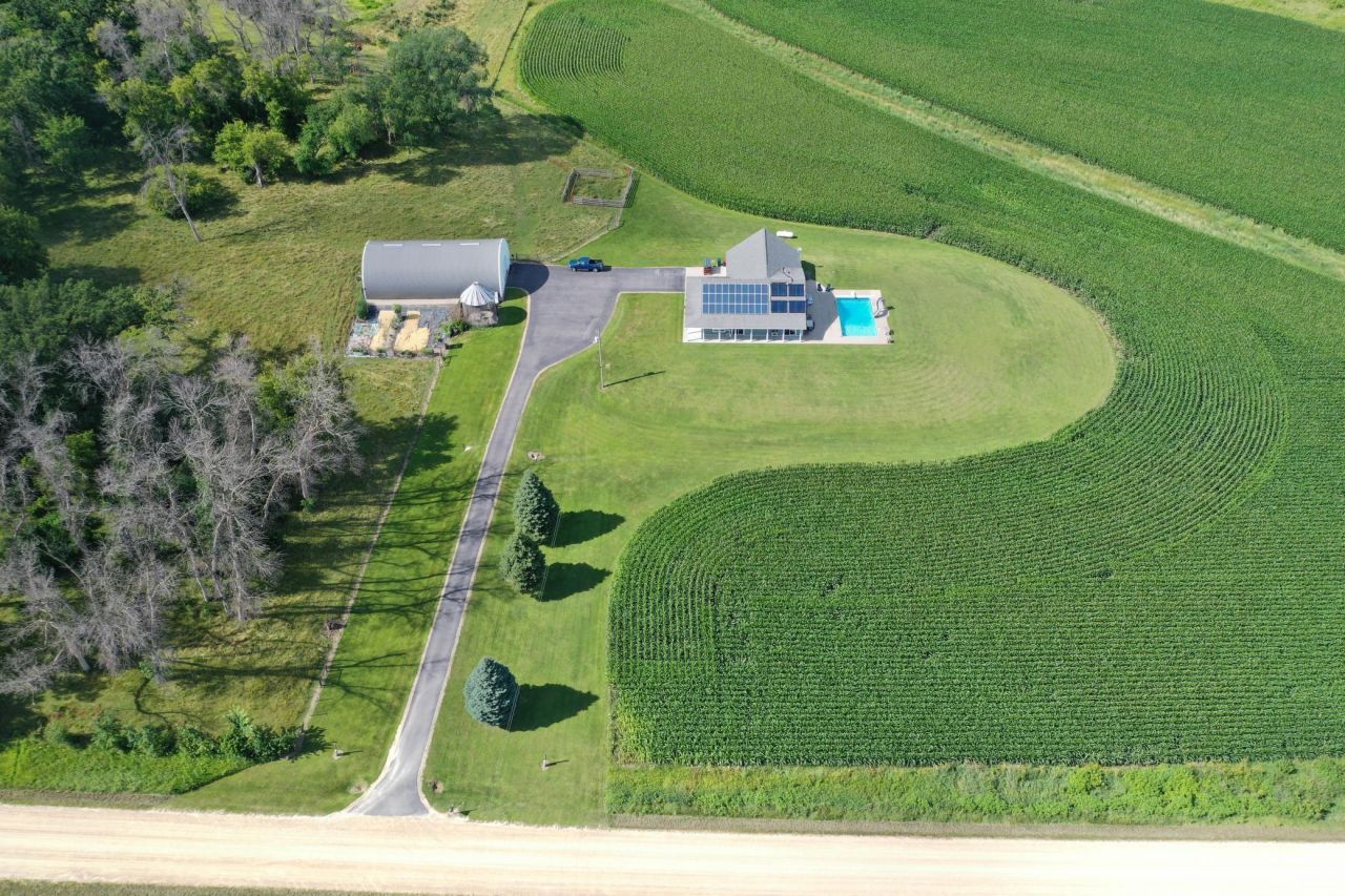 4459 130th Street Nw, Mazeppa, MN 55956 Main Photo