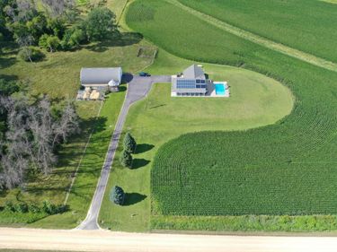 4459 130th Street NW, Mazeppa, MN 55956