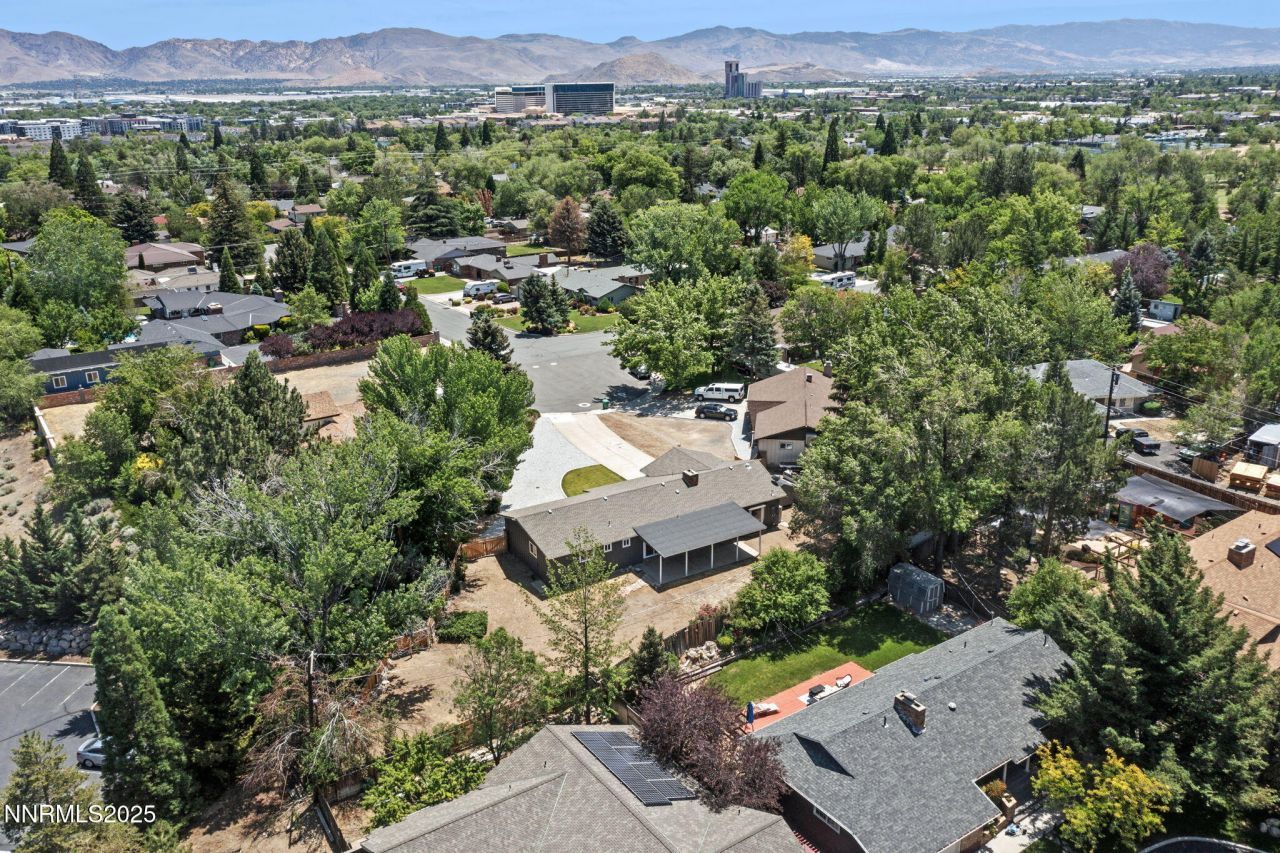 395 Chevy Chase Street, Reno, NV 89509 Photo
